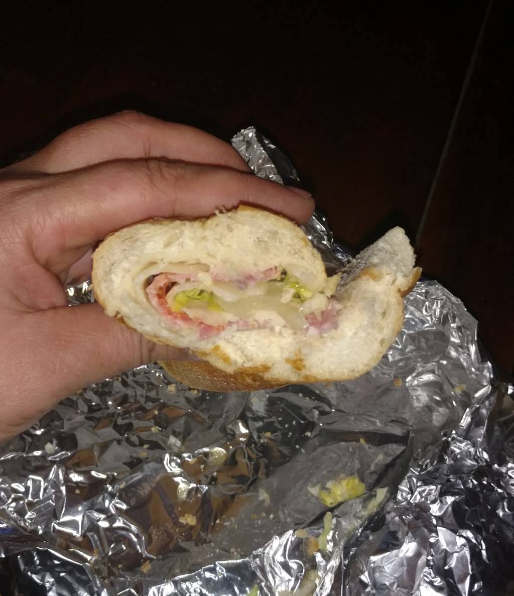 Mark & Phillys | restaurant | 3156 Bailey Rd, Cuyahoga Falls, OH 44221, USA | 3309201675 OR +1 330-920-1675