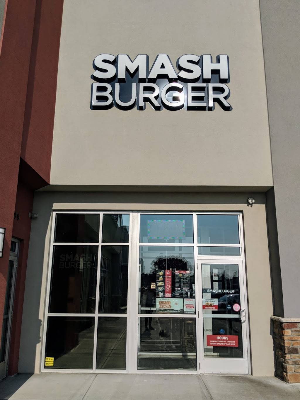 Smashburger | restaurant | 309 Clifton Park Center Rd Store #8, Clifton Park, NY 12065, USA | 5189526671 OR +1 518-952-6671