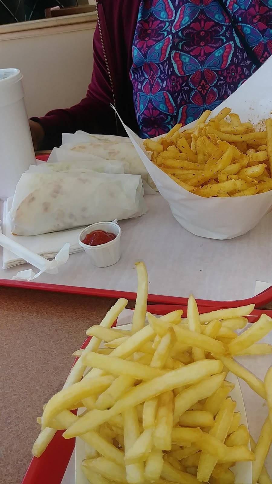 Panos Big Boy | restaurant | 732 Burnham Ave, Calumet City, IL 60409, USA | 7088915530 OR +1 708-891-5530