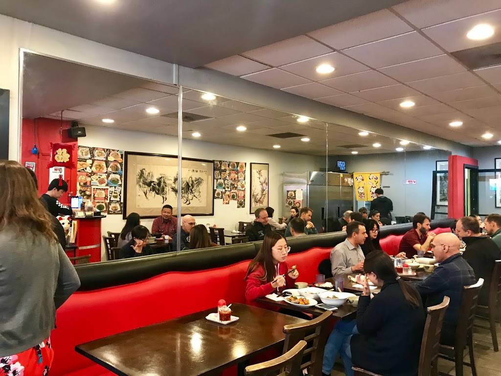 Queen House | restaurant | 273 Castro St, Mountain View, CA 94041, USA | 6509600580 OR +1 650-960-0580