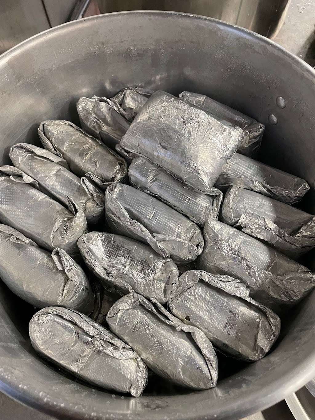 Tony’s Tamales | restaurant | 5706 S Western Ave, Chicago, IL 60636, USA | 7739490483 OR +1 773-949-0483