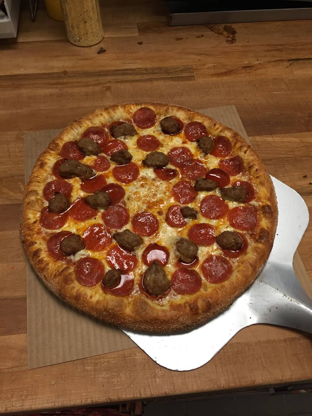 Marcos Pizza | meal delivery | 6096 Mayfield Rd, Mayfield Heights, OH 44124, USA | 4404423900 OR +1 440-442-3900