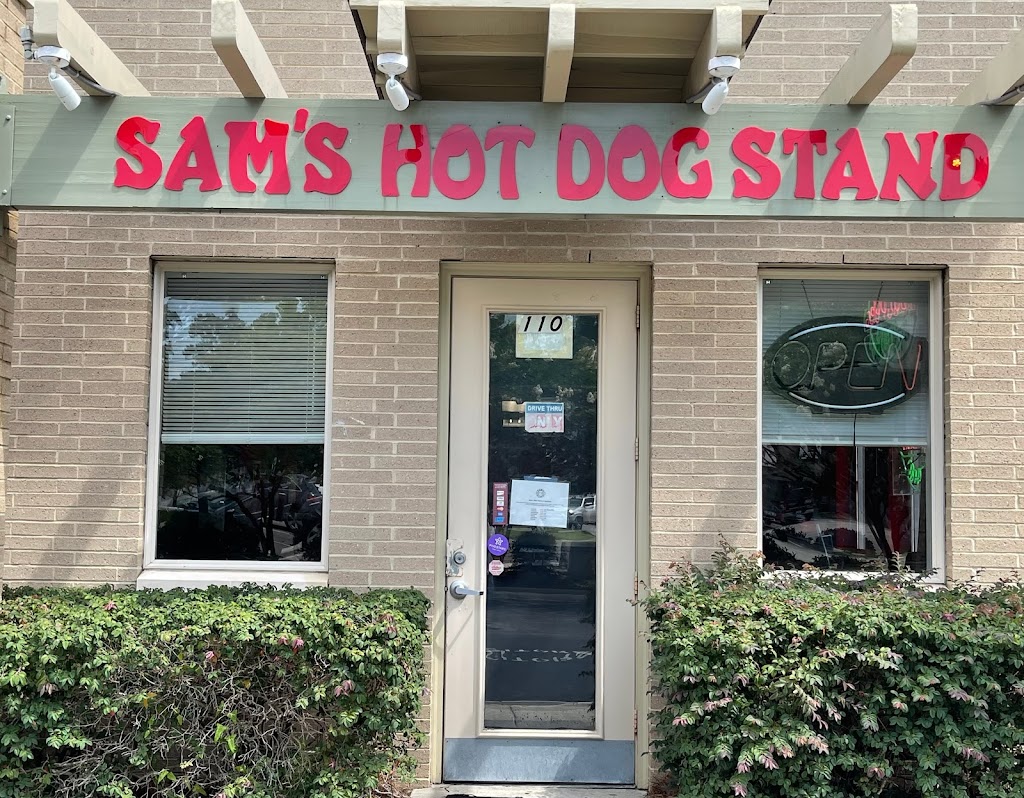 Sams Hot Dog Stand - Seagate | restaurant | 5917 Oleander Dr Unit 110, Wilmington, NC 28403, USA | 9103957098 OR +1 910-395-7098