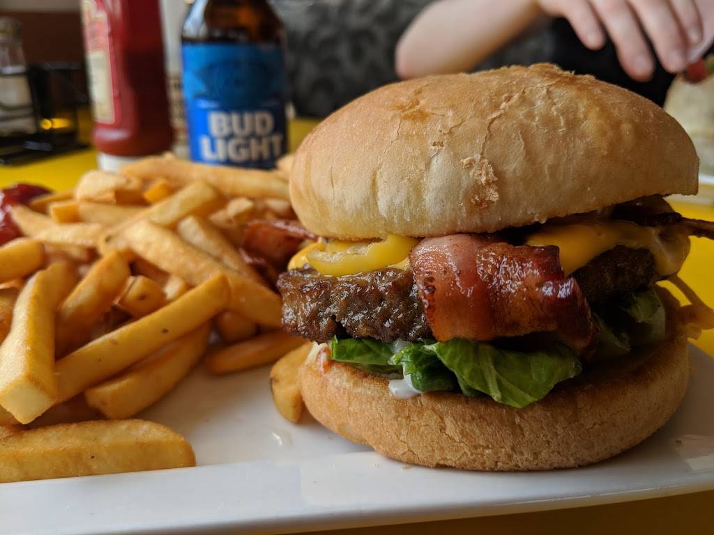 Circus Room Diner | restaurant | 959 Highway 24, St Williams, ON N0E 1P0, Canada | 5194263782 OR +1 519-426-3782