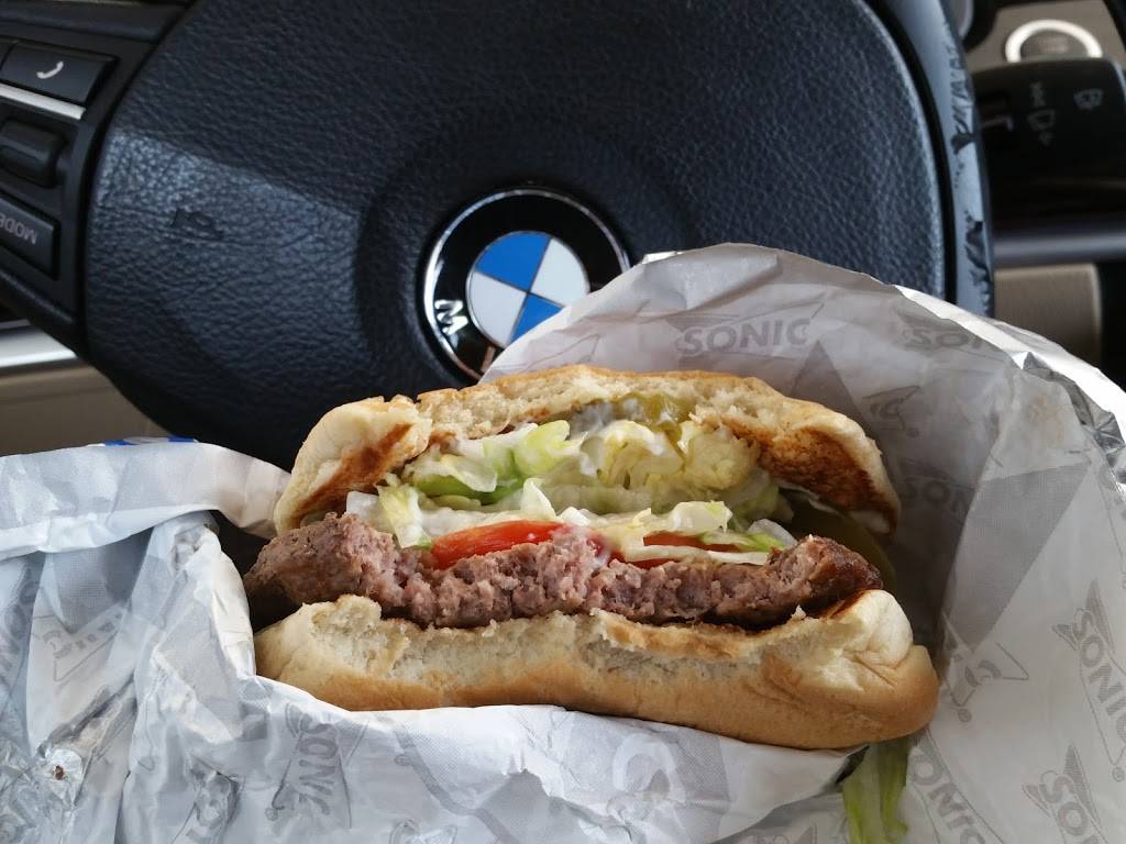 Sonic Drive-In | restaurant | 262 W, TN-72, Collierville, TN 38017, USA | 9018539333 OR +1 901-853-9333