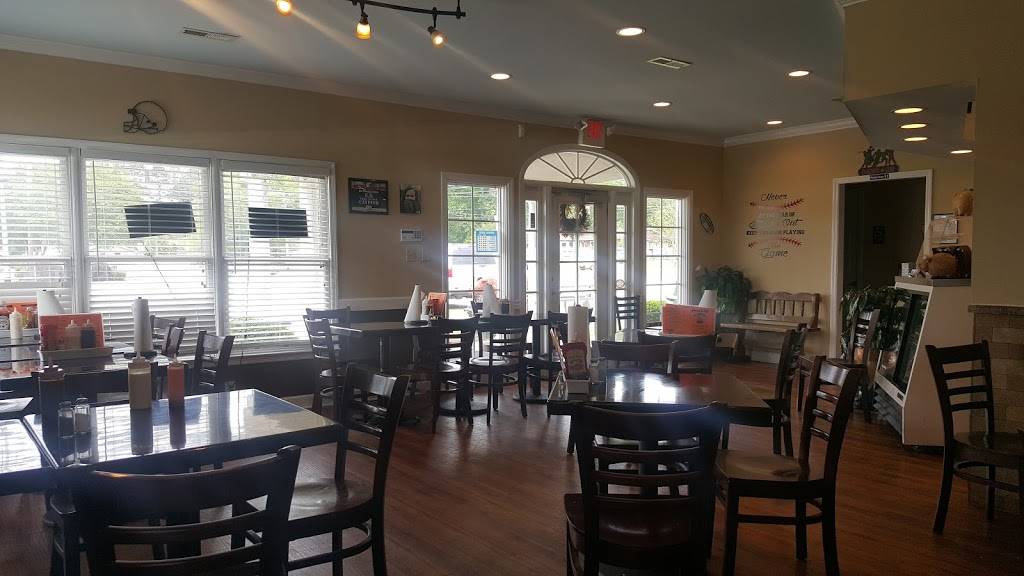 Pigskin All Sports BBQ | restaurant | 400 Nance Ford Rd SW, Hartselle, AL 35640, USA | 2567545055 OR +1 256-754-5055