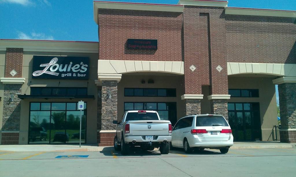Louies Grill & Bar | restaurant | 1201 Northwest 178th Street, Highland Park Rd, Edmond, OK 73012, USA | 4053482288 OR +1 405-348-2288