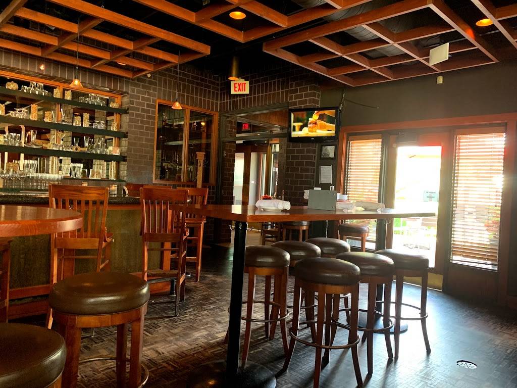 Canyon Creek Chophouse | restaurant | 299 Rathburn Rd W, Mississauga, ON L5B 4C1, Canada | 9052793342 OR +1 905-279-3342