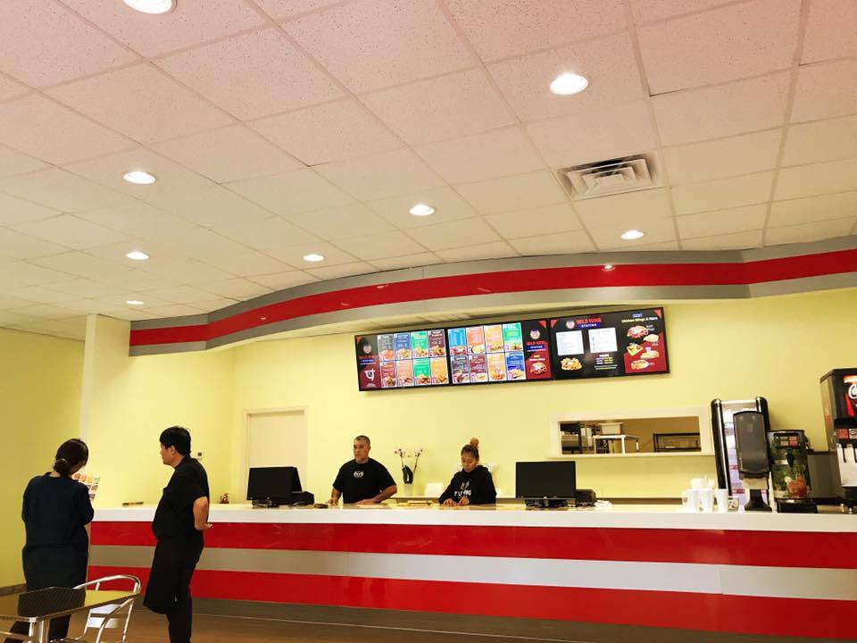 Wild Wing Station - Walzem | restaurant | 5502 Walzem Rd #103, San Antonio, TX 78218, USA | 2104373027 OR +1 210-437-3027
