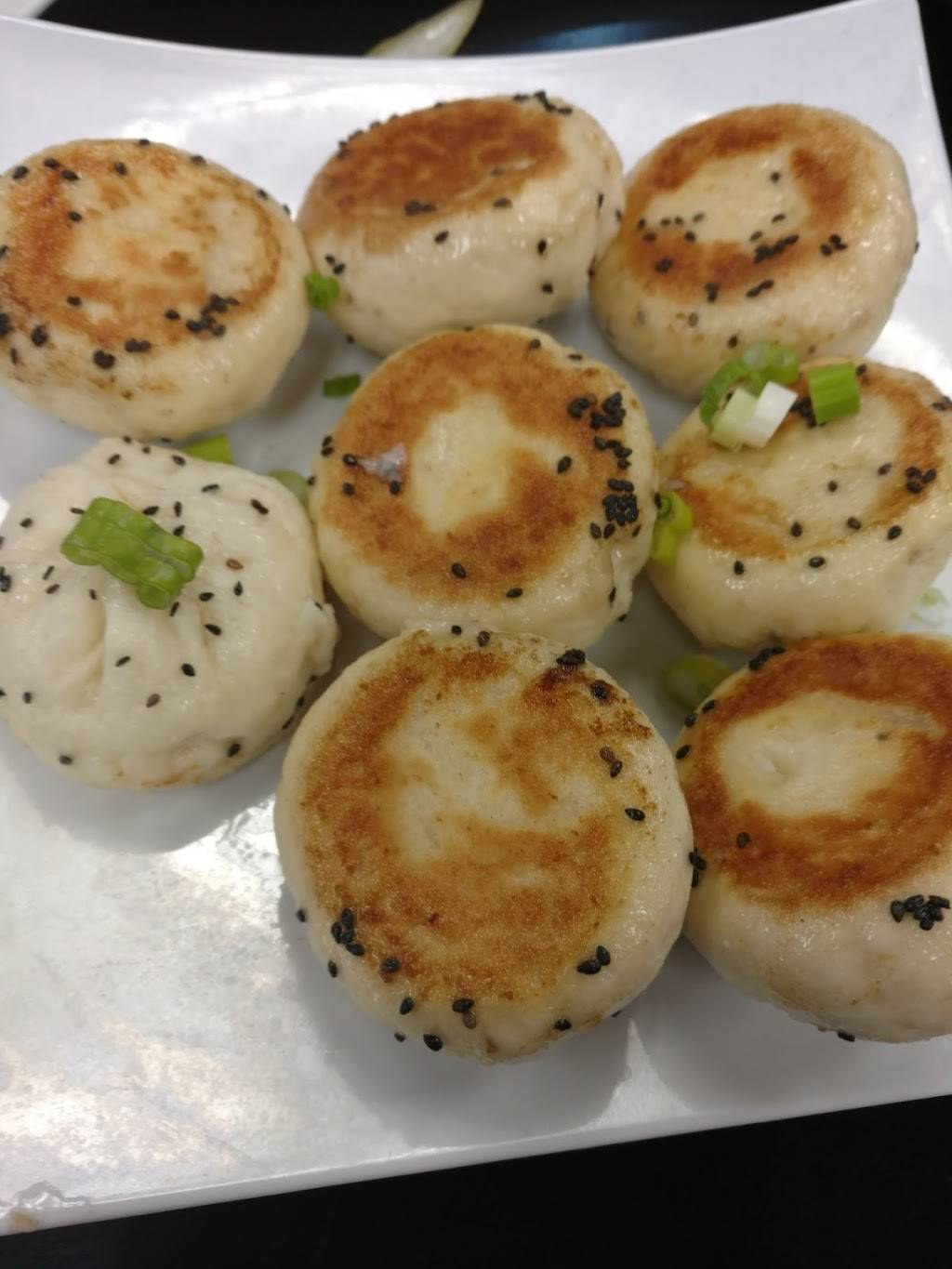 Lili Noodle | restaurant | 11732 Artesia Blvd, Artesia, CA 90701, USA | 5624029099 OR +1 562-402-9099