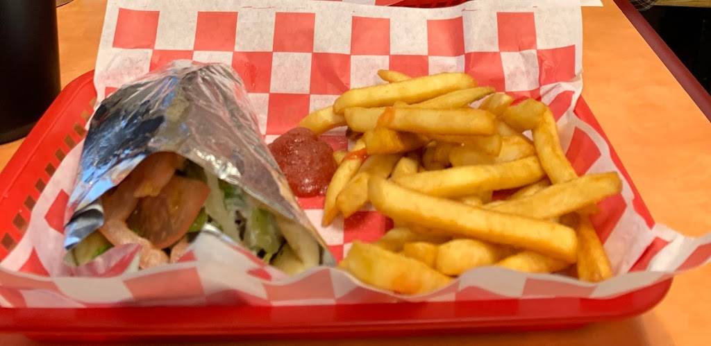 Vassis Drive-In | restaurant | 1666 Main St, Hellertown, PA 18055, USA | 6108381877 OR +1 610-838-1877