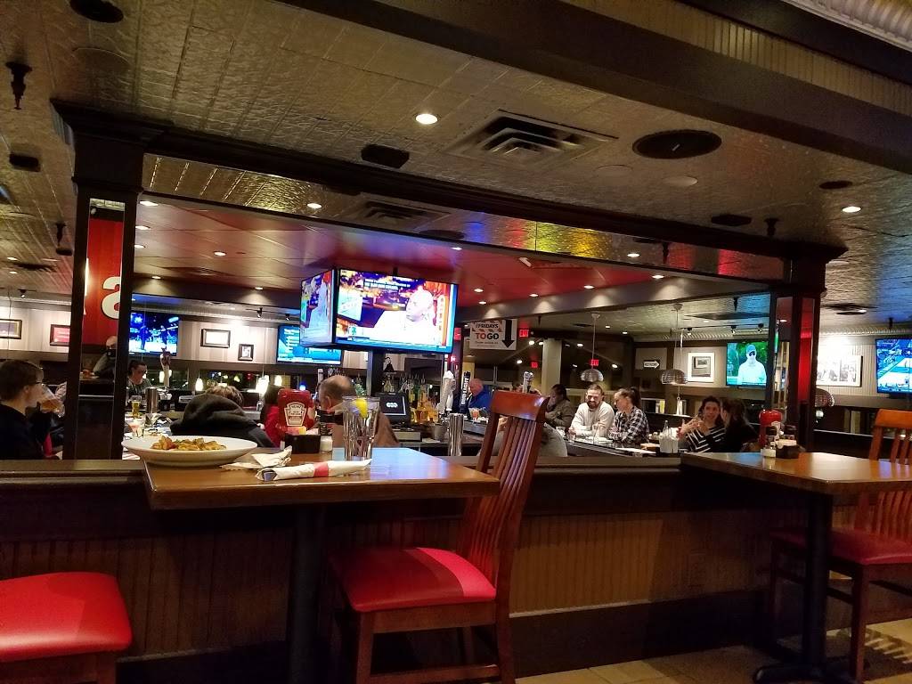 TGI Fridays | restaurant | 1475 Western Ave, Albany, NY 12203, USA | 5184891661 OR +1 518-489-1661