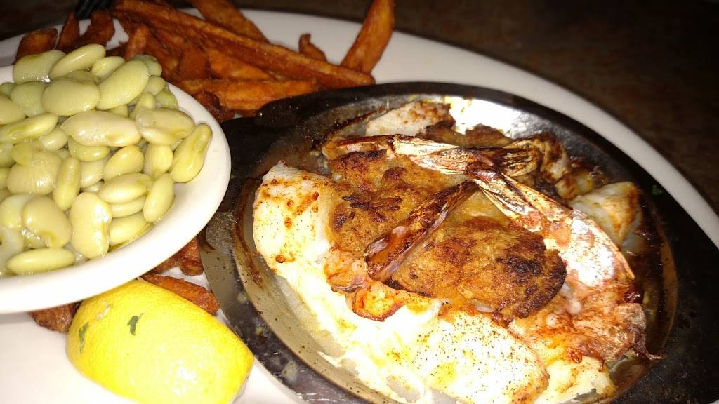 The Clam Bake | restaurant | 16520 S Tamiami Trail, Fort Myers, FL 33908, USA | 2394821930 OR +1 239-482-1930