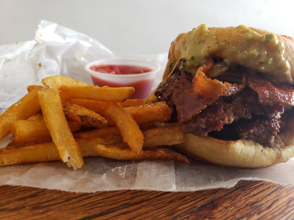 Wheelhouse Boston | restaurant | 100 High St, Boston, MA 02110, USA | 6174220082 OR +1 617-422-0082