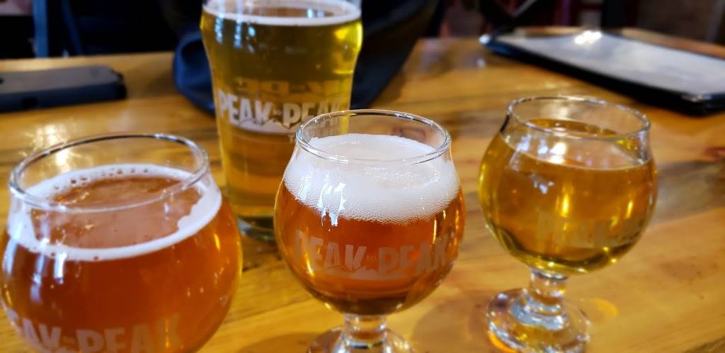 Peak To Peak Tap & Brew | restaurant | 16701 E Iliff Ave, Aurora, CO 80013, USA | 7204468714 OR +1 720-446-8714