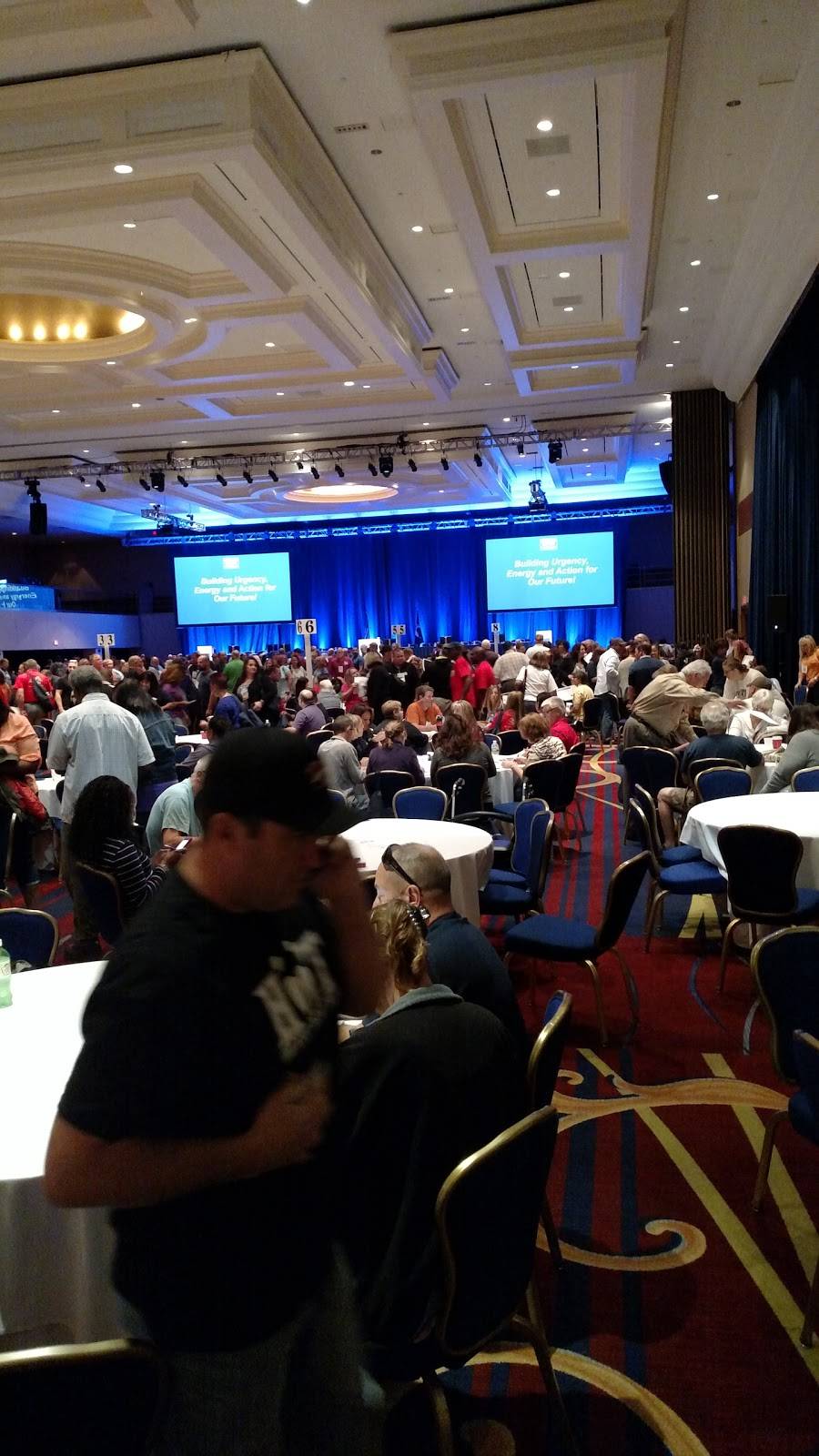 Stones Throw Restaurant and Bar | restaurant | 2660 Woodley Rd NW, Washington, DC 20008, USA | 2027456920 OR +1 202-745-6920