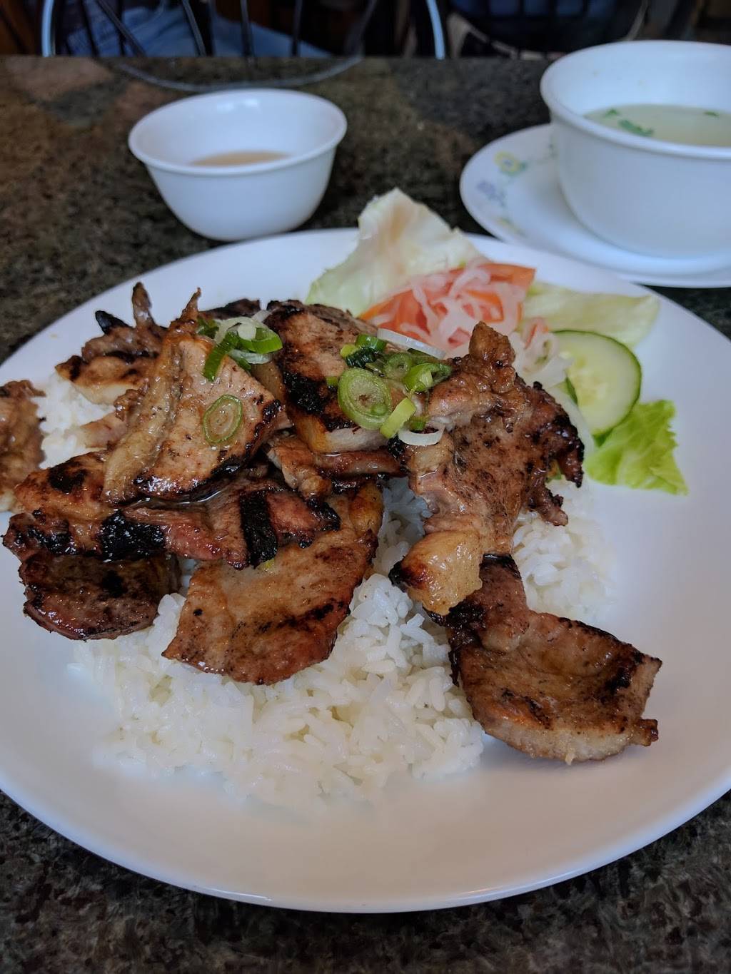 Hien Vuong Restaurant | restaurant | 1487 Dorchester Ave, Dorchester, MA 02122, USA | 6172829791 OR +1 617-282-9791