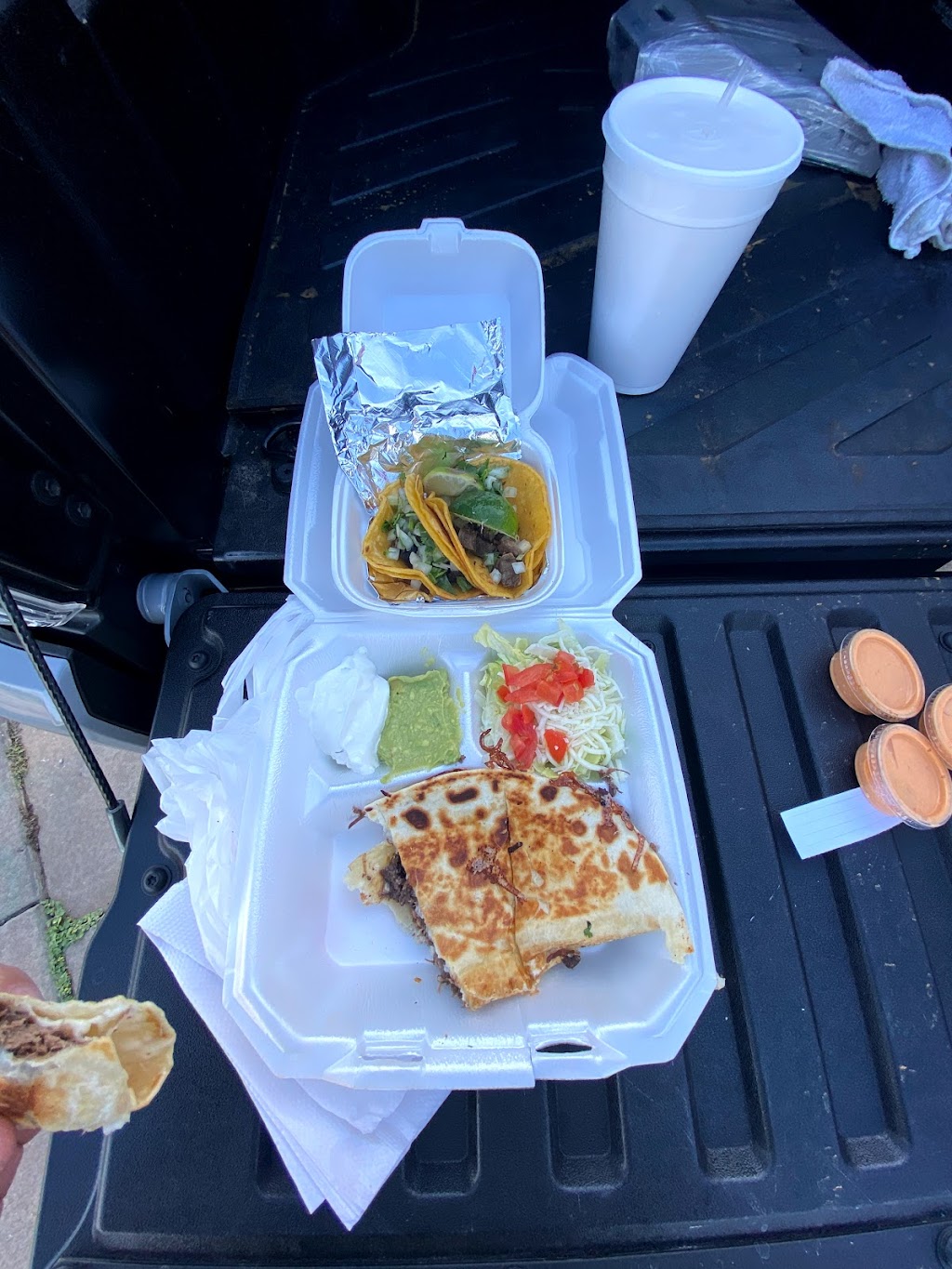 Tacos Y Salsa Don Chuy | restaurant | 3366 Kell W Blvd #5126, Wichita Falls, TX 76309, USA | 9402242041 OR +1 940-224-2041