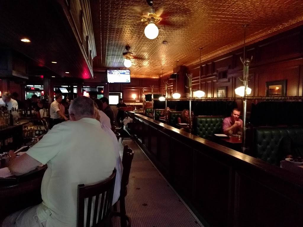 Fratellos Italian Restaurant & Lounge | restaurant | 810 The Plaza, Sea Girt, NJ 08750, USA | 7329748833 OR +1 732-974-8833