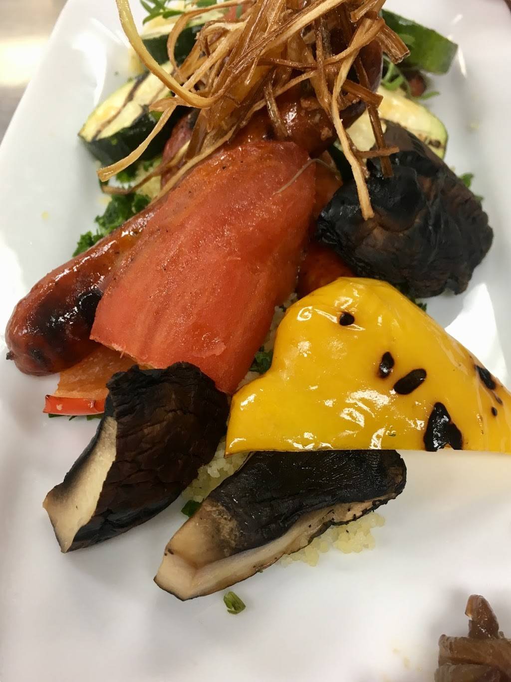 Artoun Traiteur | restaurant | 3 Boulevard Montcalm N, Candiac, QC J5R 3L4, Canada | 4506594844 OR +1 450-659-4844