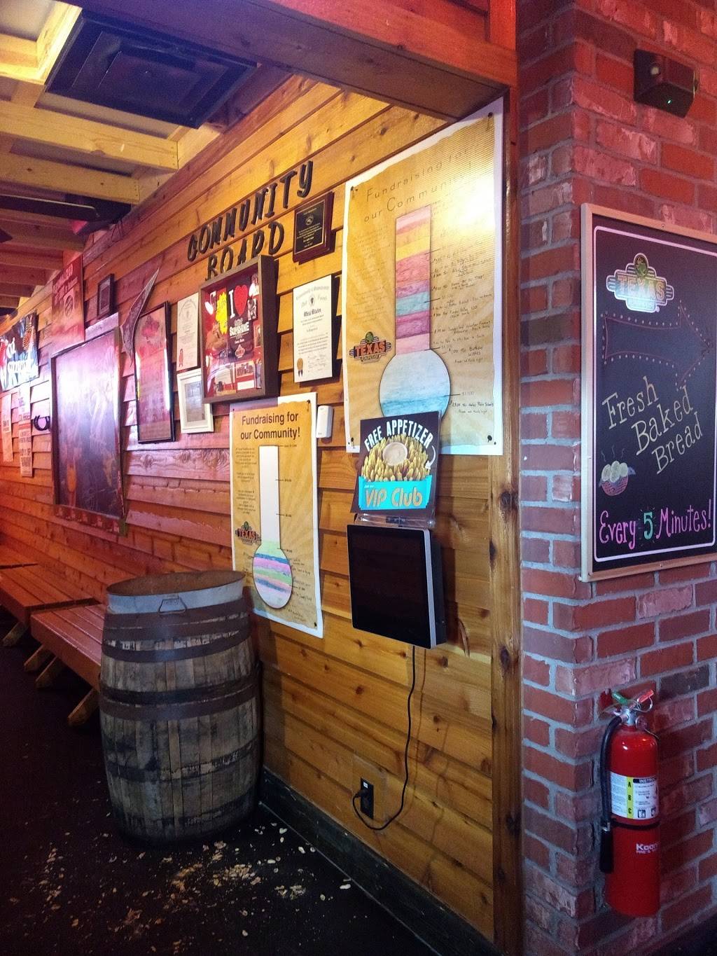 Texas Roadhouse | restaurant | 280 Russell St, Hadley, MA 01035, USA | 4135840100 OR +1 413-584-0100