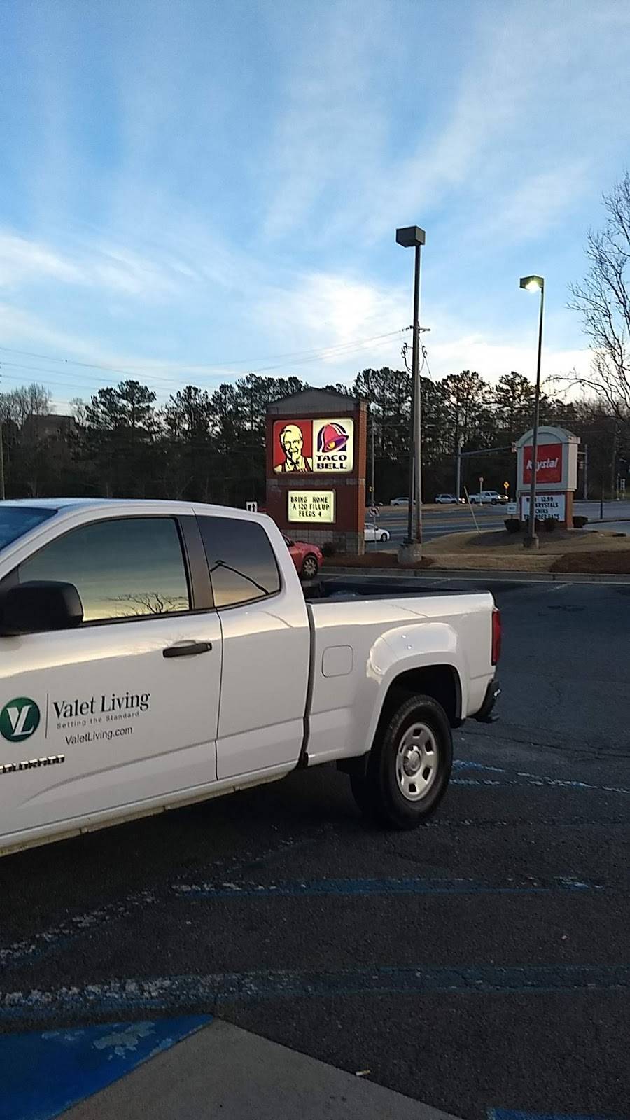 KFC | restaurant | 3480 Ernest W Barrett Pkwy SW, Marietta, GA 30064, USA | 7704218815 OR +1 770-421-8815