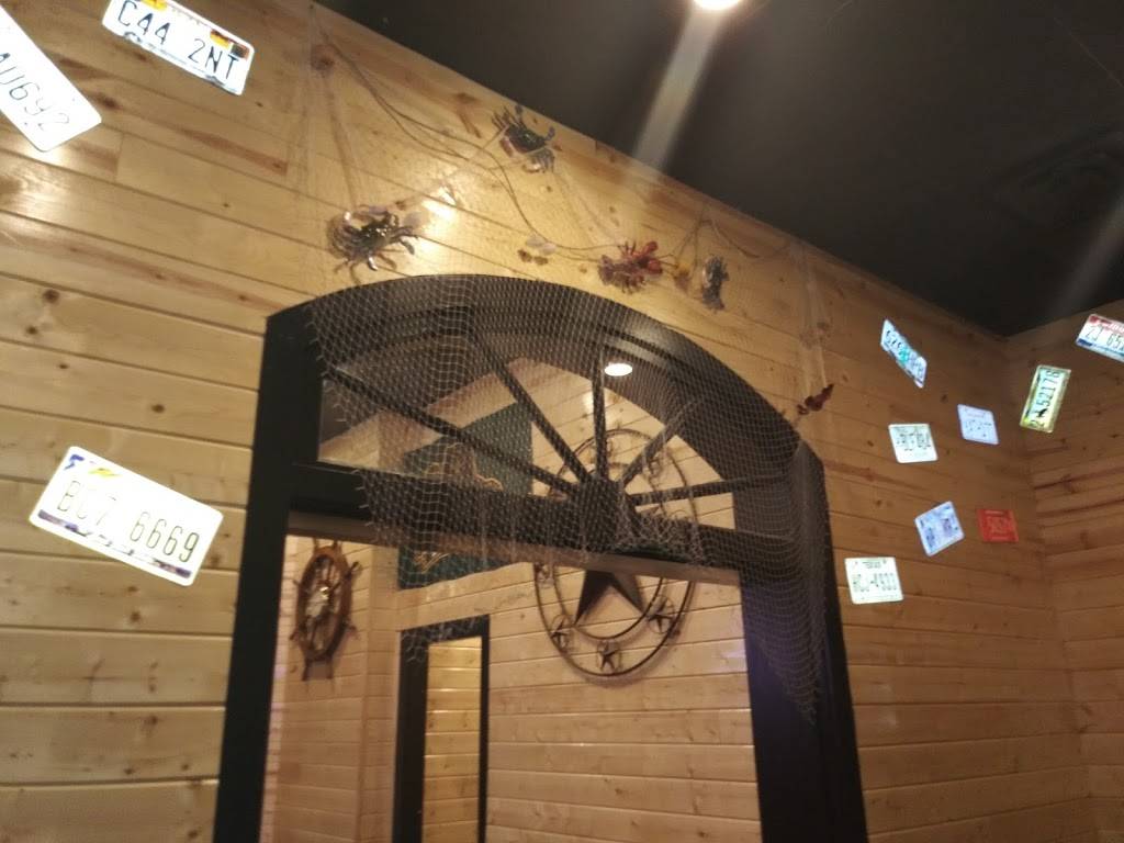 Shaking Seafood & Wings | restaurant | 414 N Valley Mills Dr, Waco, TX 76710, USA | 2547411301 OR +1 254-741-1301