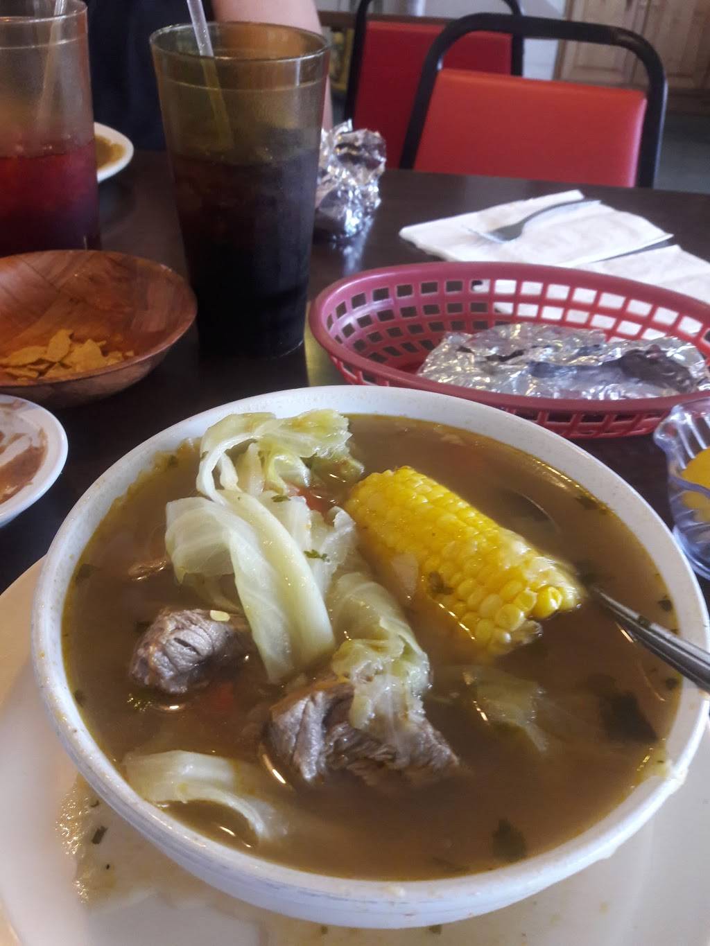 El Indio Mexican Food Restaurant | restaurant | 3355 S 6th Ave, Tucson, AZ 85713, USA | 5206200504 OR +1 520-620-0504