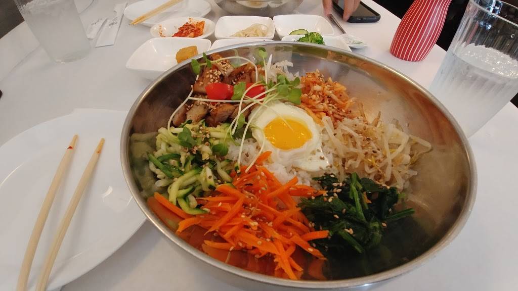 Sesame | restaurant | 1355 Broadway, Burlingame, CA 94010, USA | 6503473717 OR +1 650-347-3717