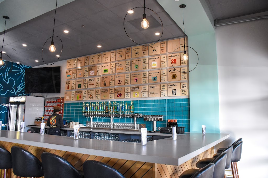 Beachwood Pizza & Beer | restaurant | 5205 Warner Ave, Huntington Beach, CA 92649, USA | 6573012063 OR +1 657-301-2063