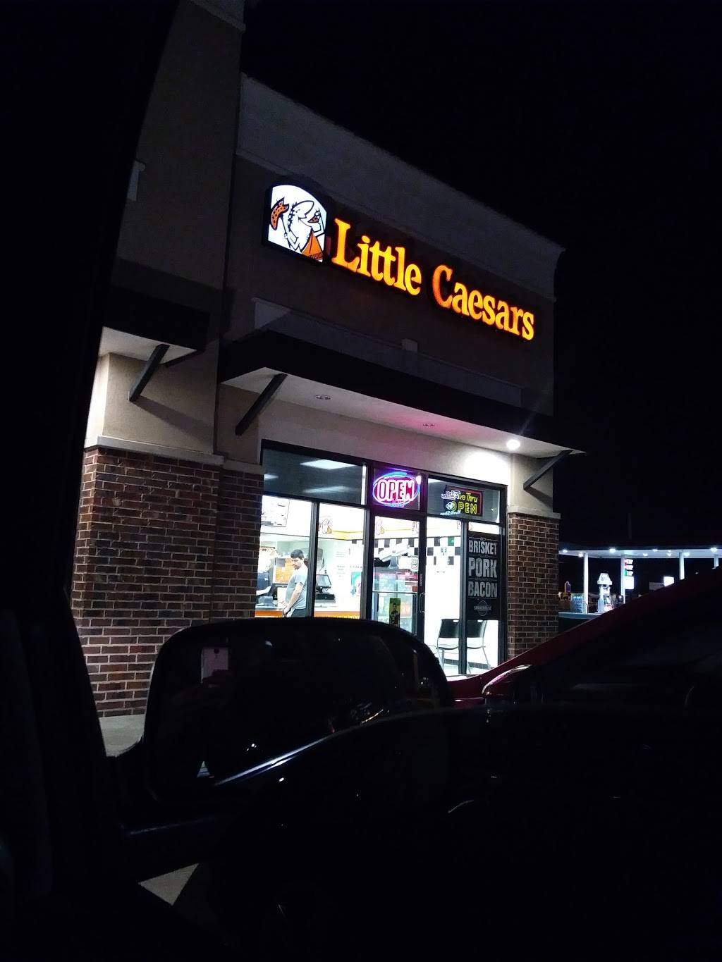 Little Caesars Pizza | meal takeaway | 1444 N Maize Rd, Wichita, KS 67212, USA | 3165583535 OR +1 316-558-3535