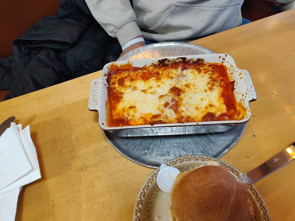 Palace Pizza & Spaghetti House | restaurant | 727 Davis Dr, Newmarket, ON L3Y 2R2, Canada | 9058981511 OR +1 905-898-1511