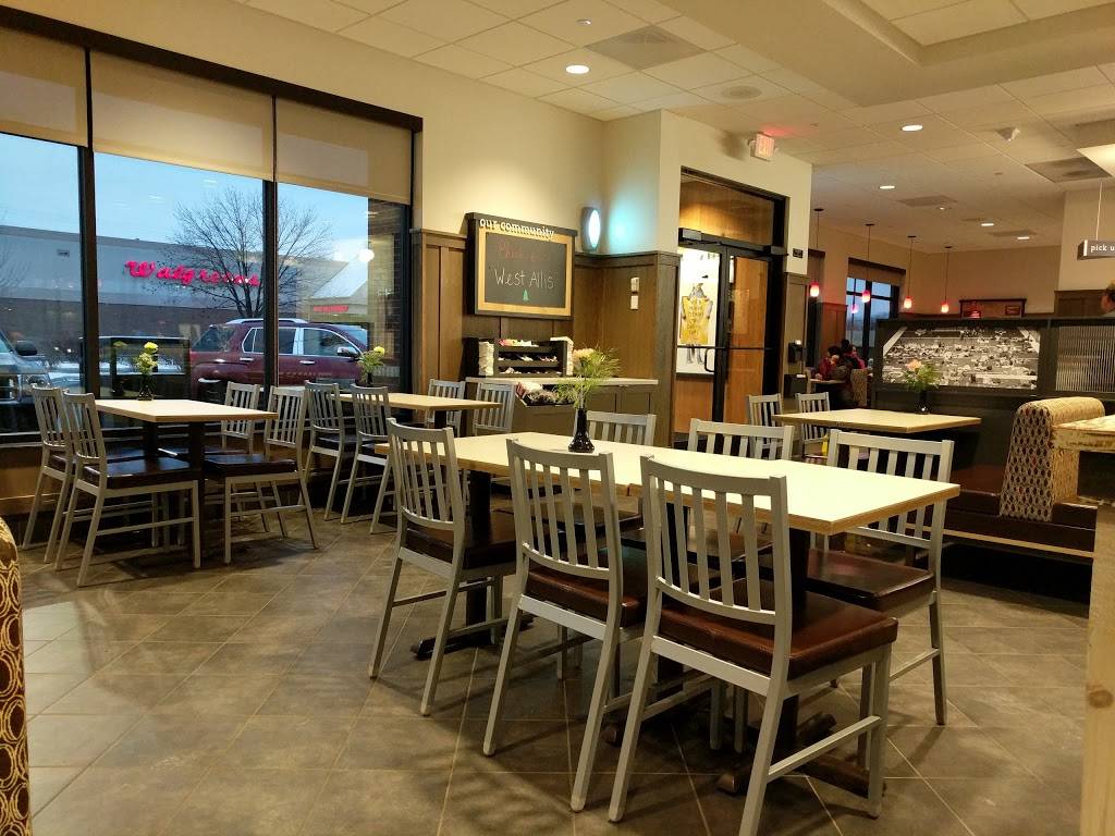 Chick-fil-A | restaurant | 2645 S 108th St, West Allis, WI 53227, USA | 4143274885 OR +1 414-327-4885