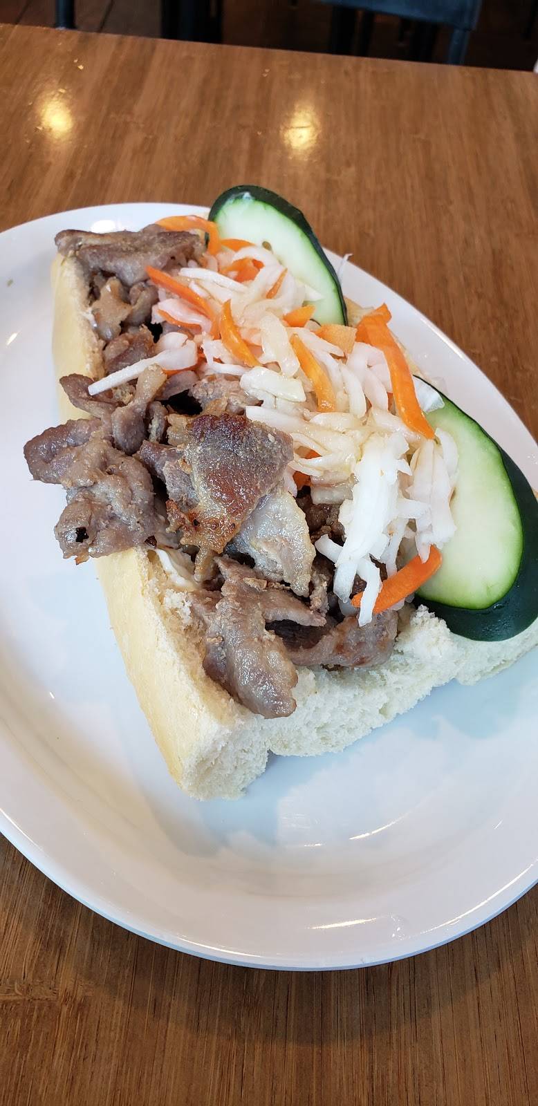 Bon Mi | restaurant | 849 E 13th Ave, Eugene, OR 97401, USA | 5416506129 OR +1 541-650-6129