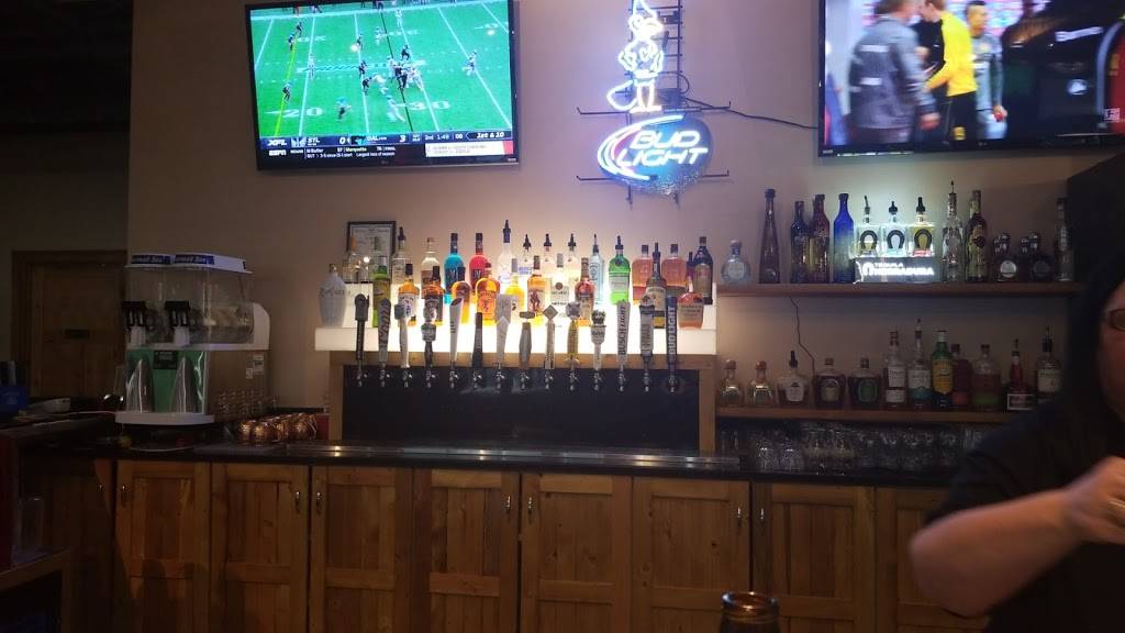 Deer Creek Sports Cantina & Tacos | restaurant | 12221 Mary Plaza, Omaha, NE 68142, USA | 4028841964 OR +1 402-884-1964