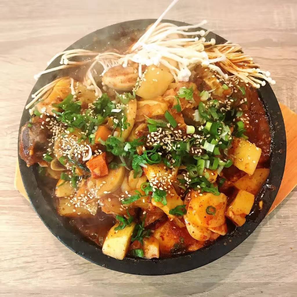 Coco Monster | restaurant | 2 Hutton Centre Dr #204, Santa Ana, CA 92707, USA | 6572125860 OR +1 657-212-5860