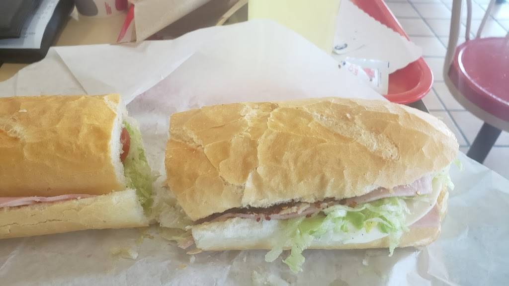 Del Taco | meal takeaway | 6541 Dennis McCarthy Dr, Lebec, CA 93243, USA | 6618582209 OR +1 661-858-2209