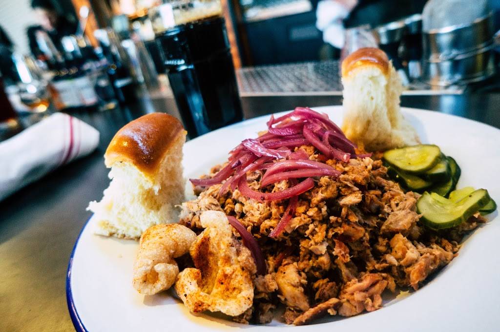 Brewsters Beer Garden + Restaurant | restaurant | 229 Water Street North, Petaluma, CA 94952, USA | 7079818330 OR +1 707-981-8330