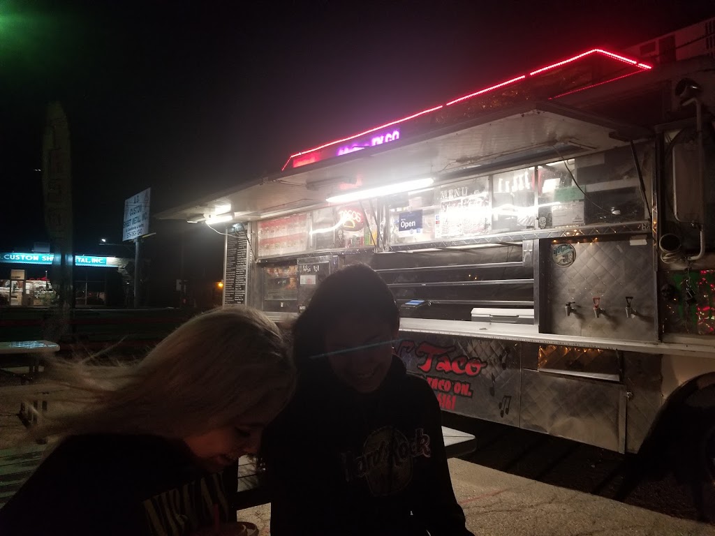 Rock N Taco | restaurant | 902 E Bender Blvd, Hobbs, NM 88240, USA | 5753906816 OR +1 575-390-6816