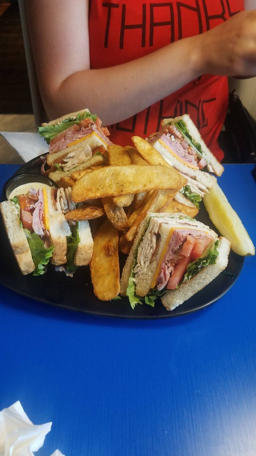 Point Burger Bar New Berlin | restaurant | 4900 S Moorland Rd, New Berlin, WI 53151, USA | 2623954600 OR +1 262-395-4600