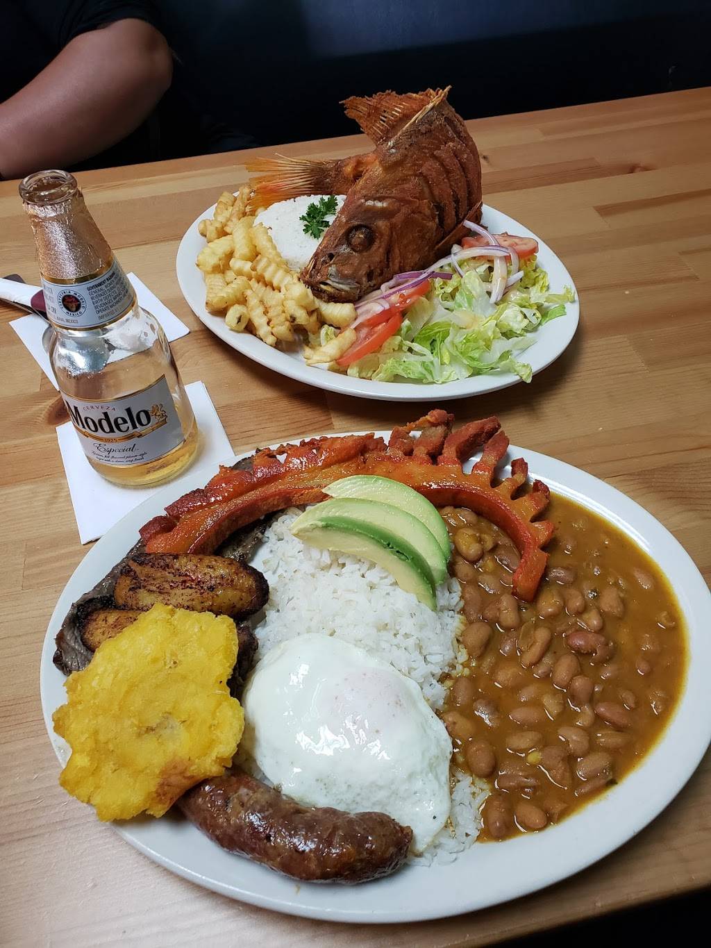 Delicias Colombianas Jax #2 | restaurant | 8102 Blanding Blvd suite 19, Jacksonville, FL 32244, USA | 9045748145 OR +1 904-574-8145