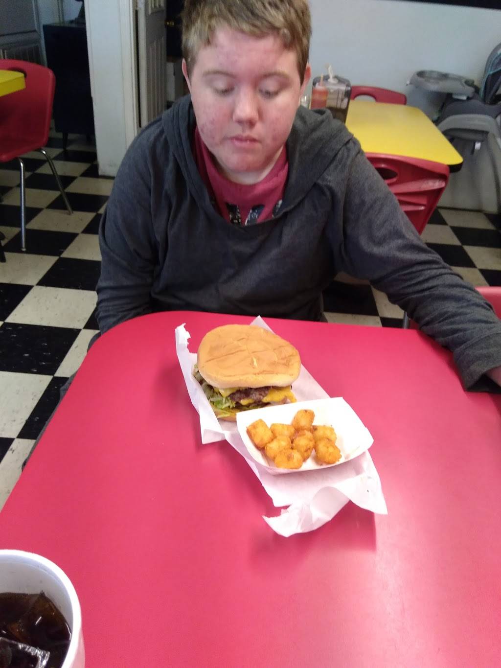 Burger Supreme Drive-Inn | restaurant | 1208 E Carl Albert Pkwy, McAlester, OK 74501, USA | 9184233022 OR +1 918-423-3022