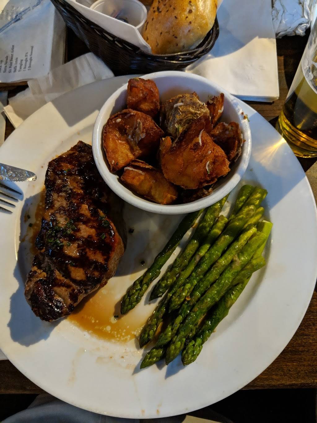 Salty Dog | restaurant | 7509 3rd Ave, Brooklyn, NY 11209, USA | 7182380030 OR +1 718-238-0030