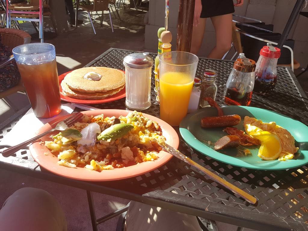 The Potholder Cafe Too | restaurant | 301 W Broadway, Long Beach, CA 90802, USA | 5624326824 OR +1 562-432-6824