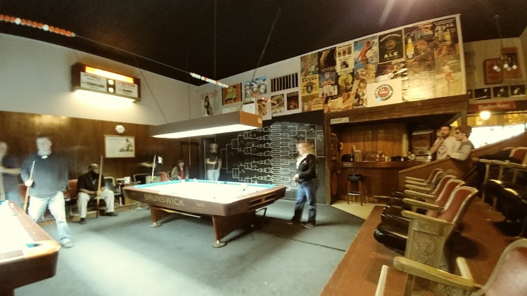 JOINTED CUE BILLIARDS | restaurant | 2375 Fruitridge Rd, Sacramento, CA 95822, USA | 9164563243 OR +1 916-456-3243