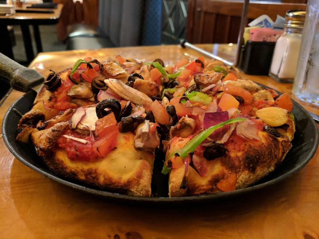 Pizzeria Classico | restaurant | 702 Sutter St A, Folsom, CA 95630, USA | 9163511430 OR +1 916-351-1430