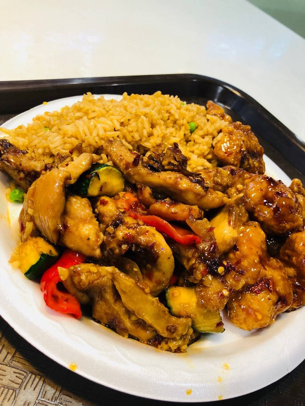 Flaming Wok | restaurant | 28684 Telegraph Rd, Southfield, MI 48034, USA | 2489053968 OR +1 248-905-3968