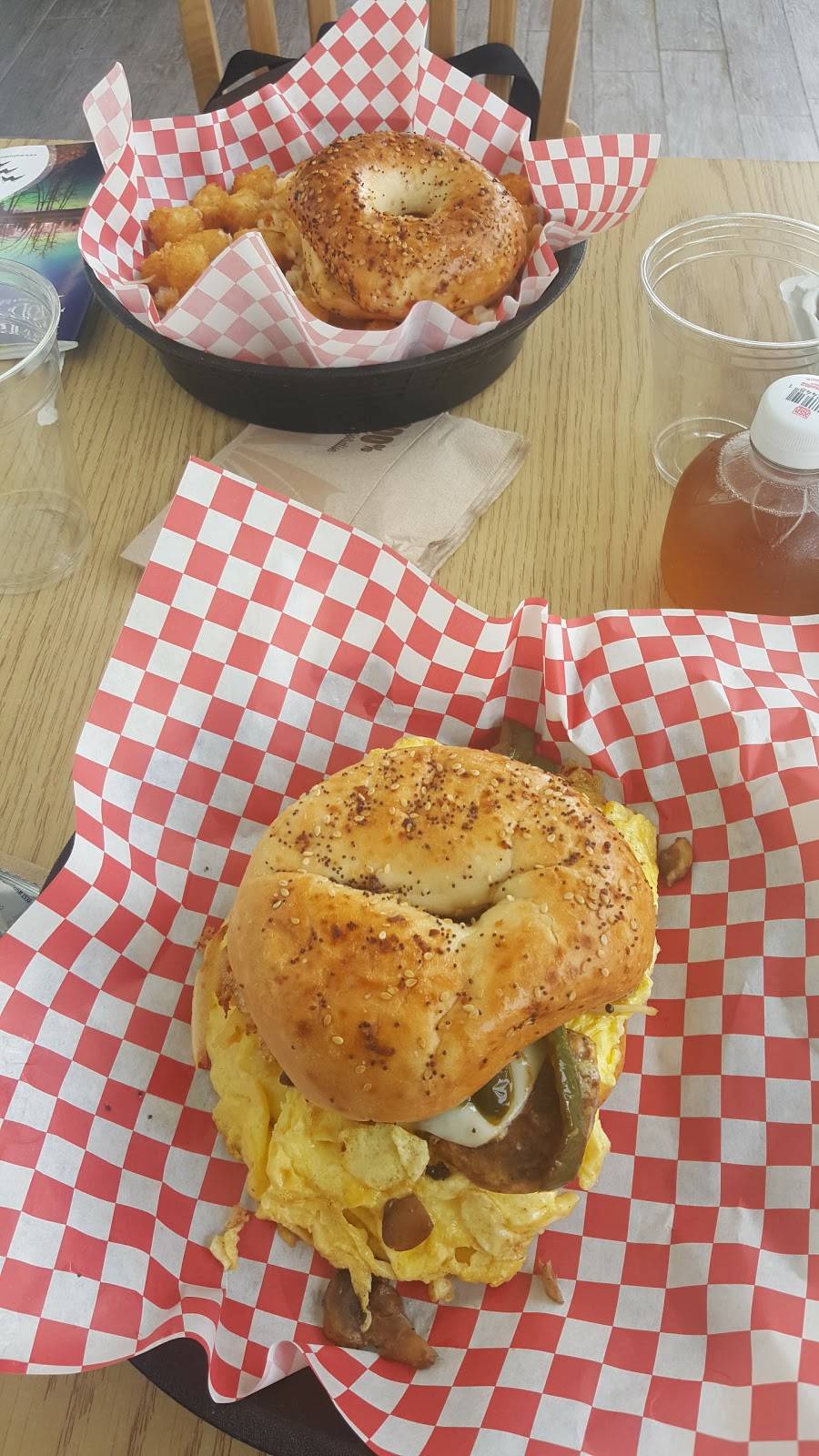 Beach Box Cafe | restaurant | 9020 Gulf Shore Dr, Naples, FL 34108, USA | 2396316080 OR +1 239-631-6080