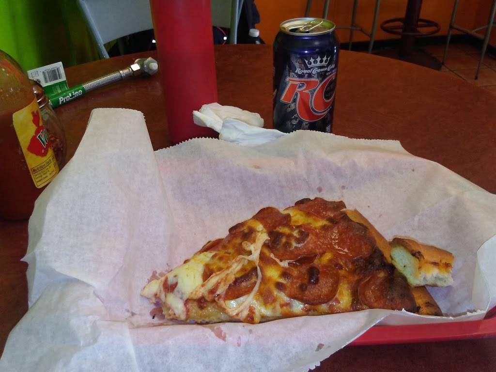 Bennys Pizza | restaurant | 1244 W 18th St, Chicago, IL 60608, USA | 3127331231 OR +1 312-733-1231