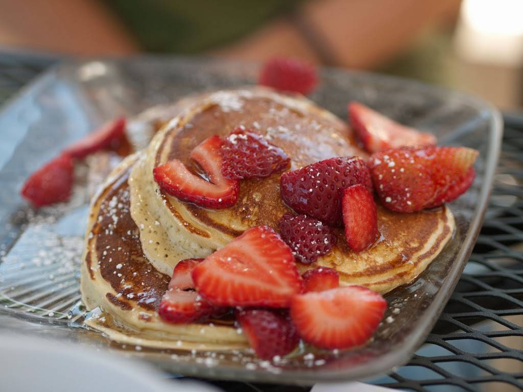 Tootsies At The Stanford Barn | cafe | 700 Welch Rd, Palo Alto, CA 94305, USA | 6505668445 OR +1 650-566-8445